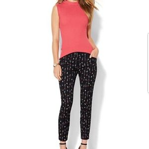 NY&Co Floral Pants